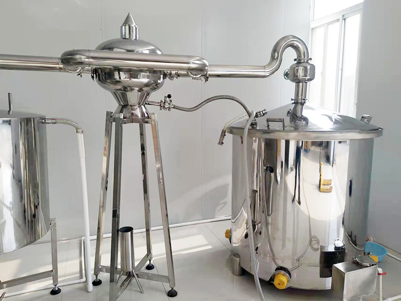 如何避免釀酒設(shè)備呈現(xiàn)縫隙及裂紋？